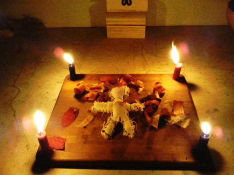 Brujas y maestras esotéricas especialistas en amarres de amor y rituales de magia blanca